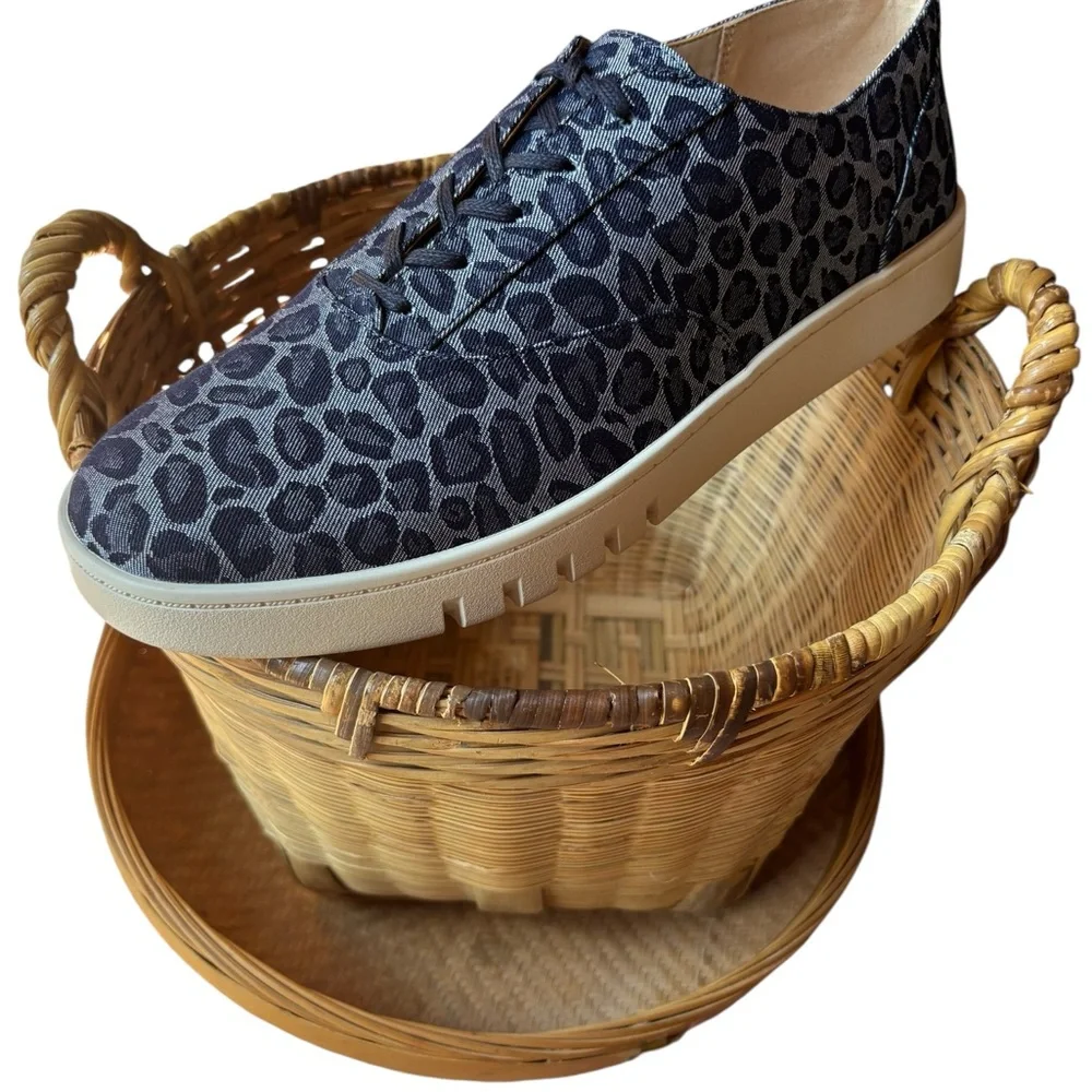 New Vionic Denim Textile Leopard Callie Slip On Loafers 1” Cream Soles Size 10
